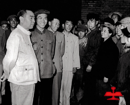 1959年毛澤東同志親切接見(jiàn)全國(guó)著名勞動(dòng)模范、鞍鋼老英雄孟泰